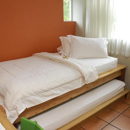 Roemah 28 Syariah Hotel Medan Kültér fotó