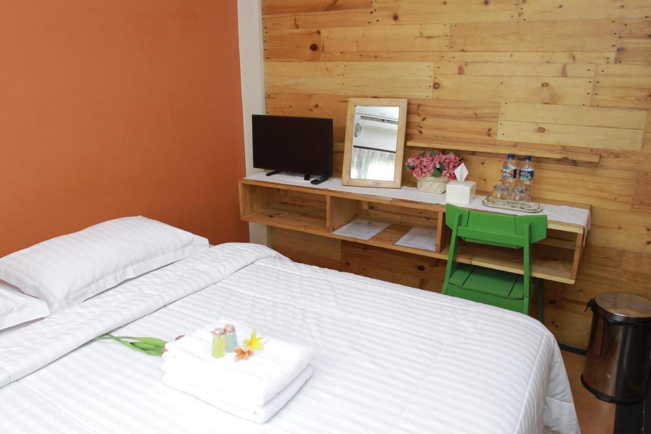 Roemah 28 Syariah Hotel Medan Kültér fotó