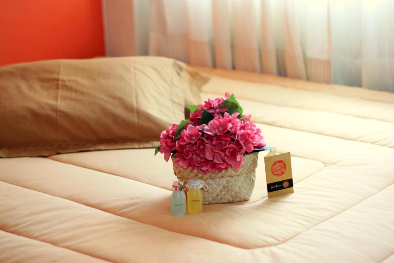 Roemah 28 Syariah Hotel Medan Kültér fotó
