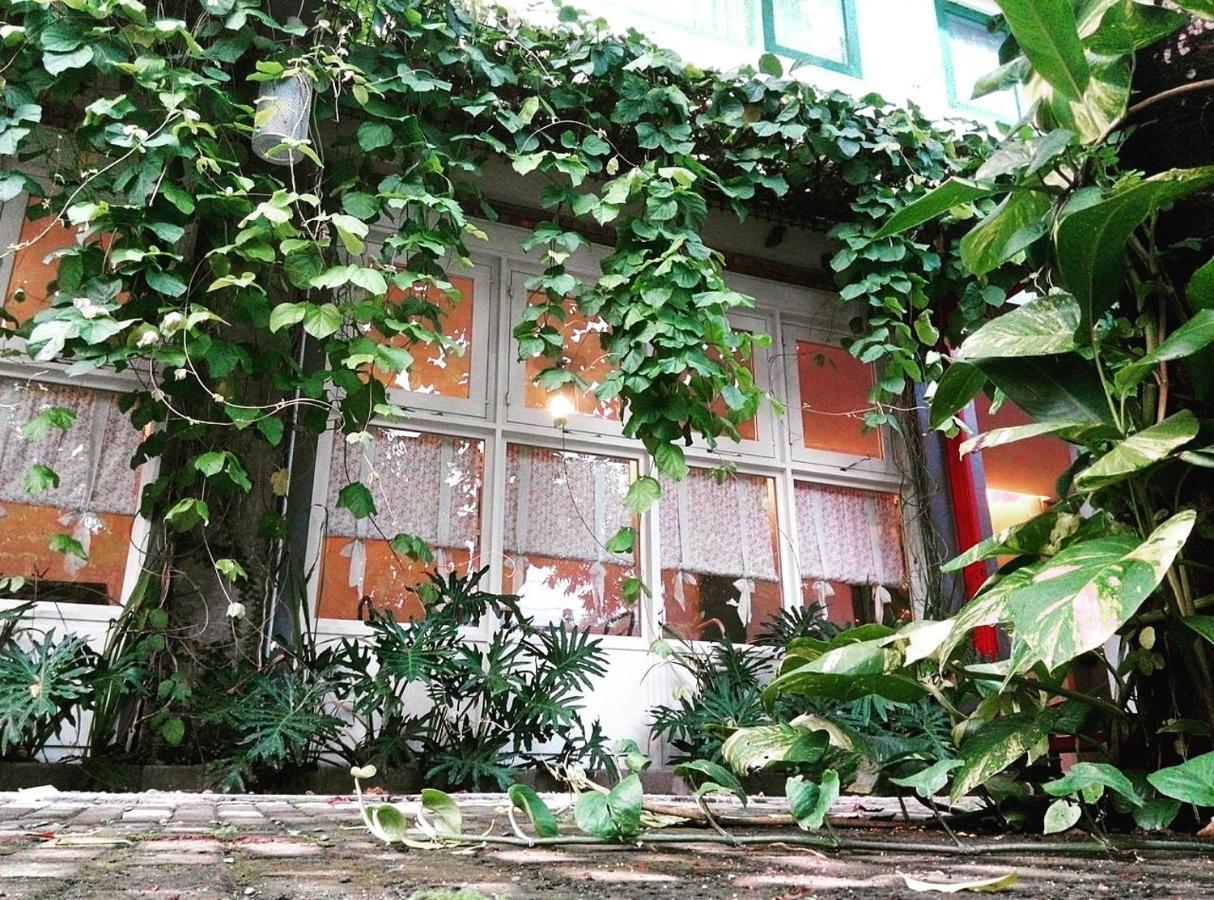 Roemah 28 Syariah Hotel Medan Kültér fotó