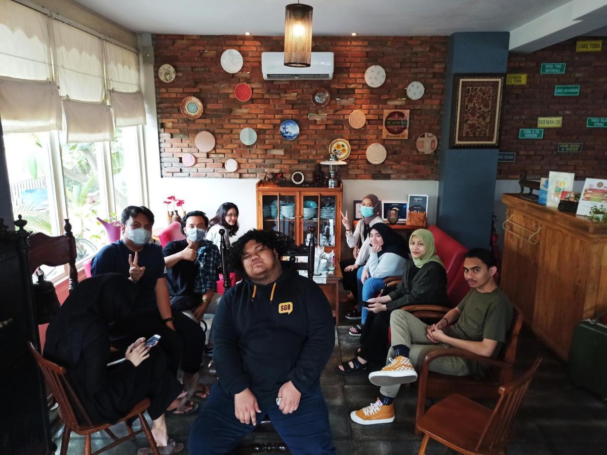Roemah 28 Syariah Hotel Medan Kültér fotó