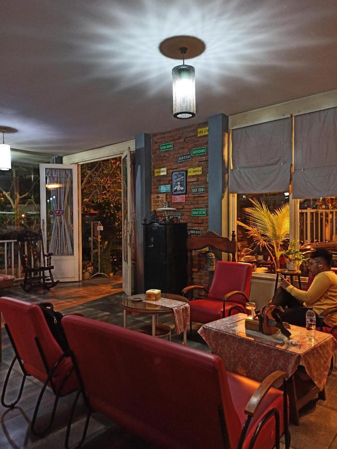Roemah 28 Syariah Hotel Medan Kültér fotó