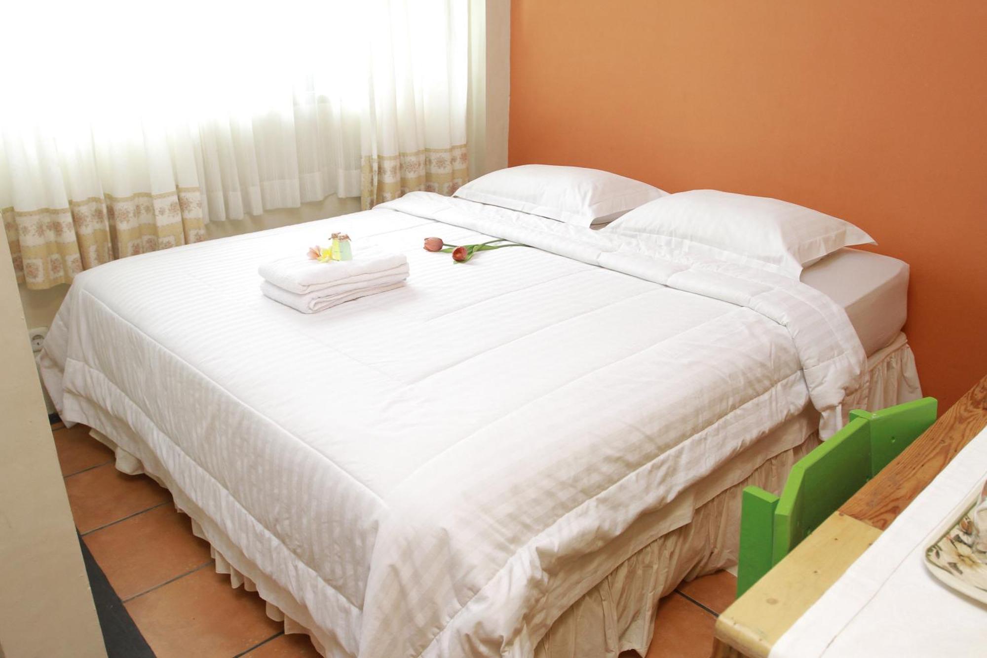 Roemah 28 Syariah Hotel Medan Kültér fotó
