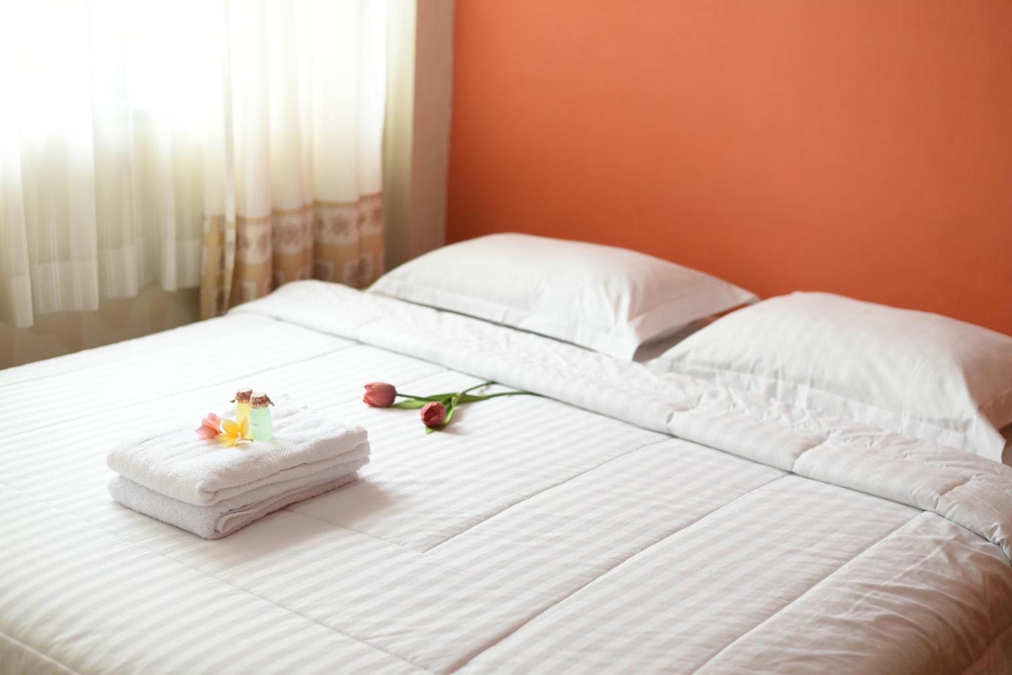 Roemah 28 Syariah Hotel Medan Kültér fotó