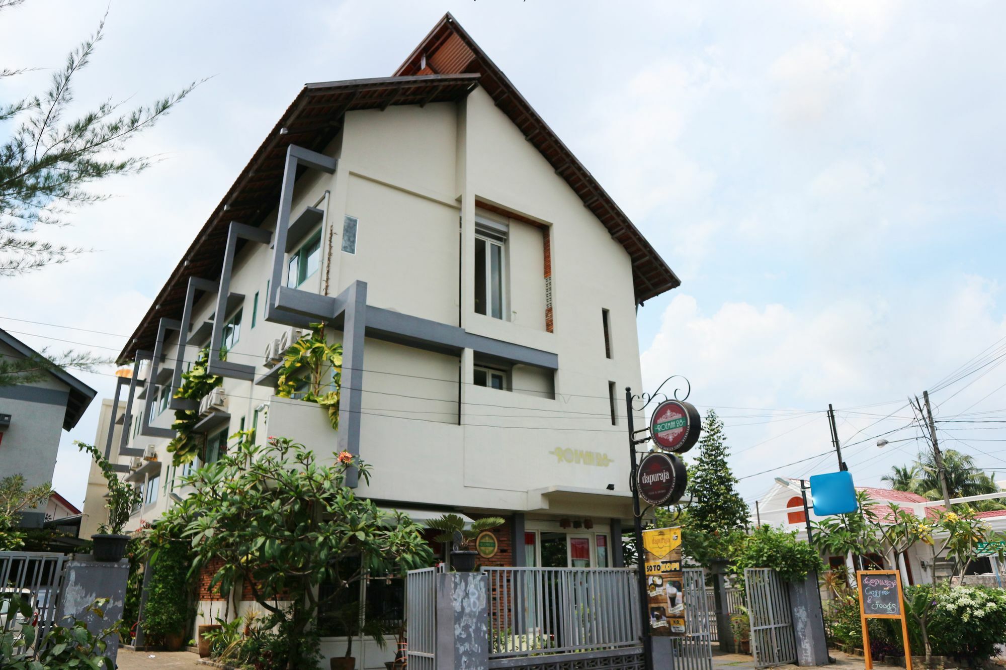 Roemah 28 Syariah Hotel Medan Kültér fotó